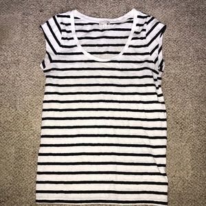 Gap T shirt